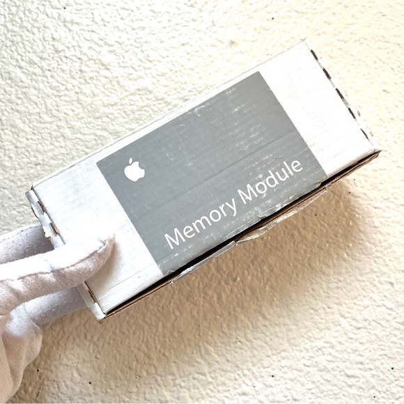 2 Apple Memory Modules. 512MB SDRAM. & 256MB. NEW - Picture 2 of 9